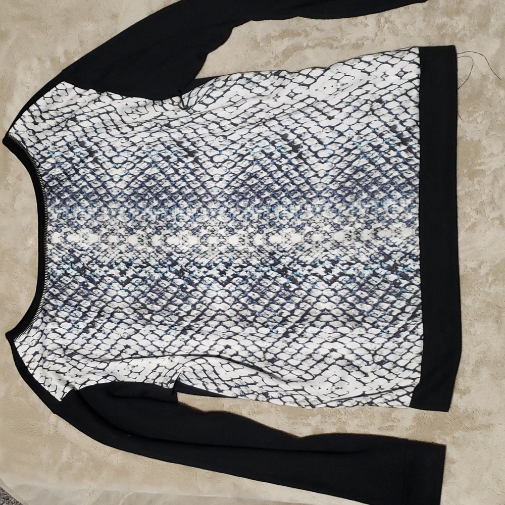 DKNY Long Sleeve Pullover Top